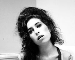 WHAT IS THE ZODIAC SIGN OF AMY WINEHOUSE?